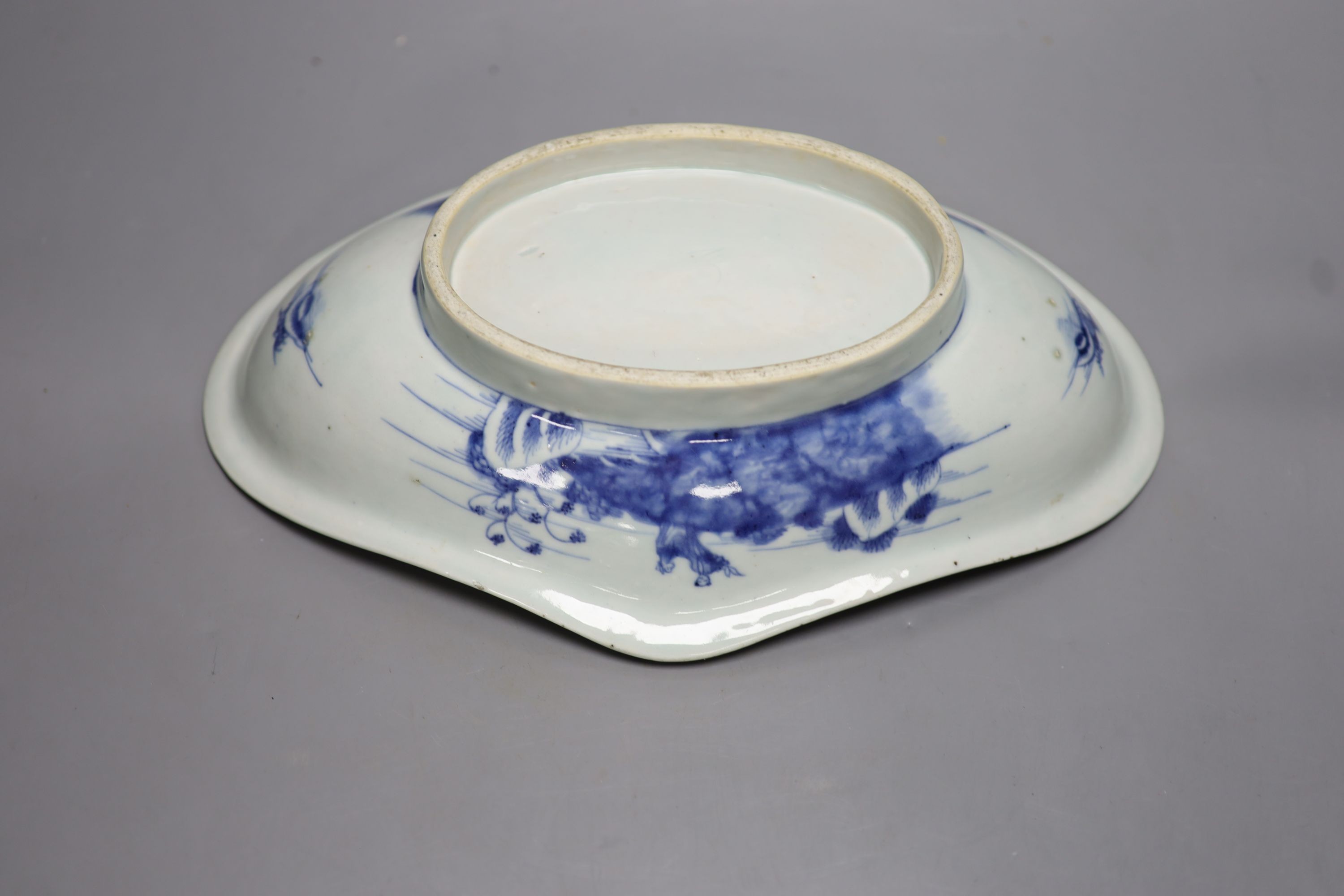 A Chinese blue and white lozenge shaped bowl, c.1810